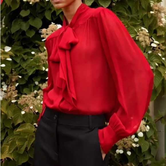 NWT Tie neck button up oversize blouse size M - Picture 3 of 17